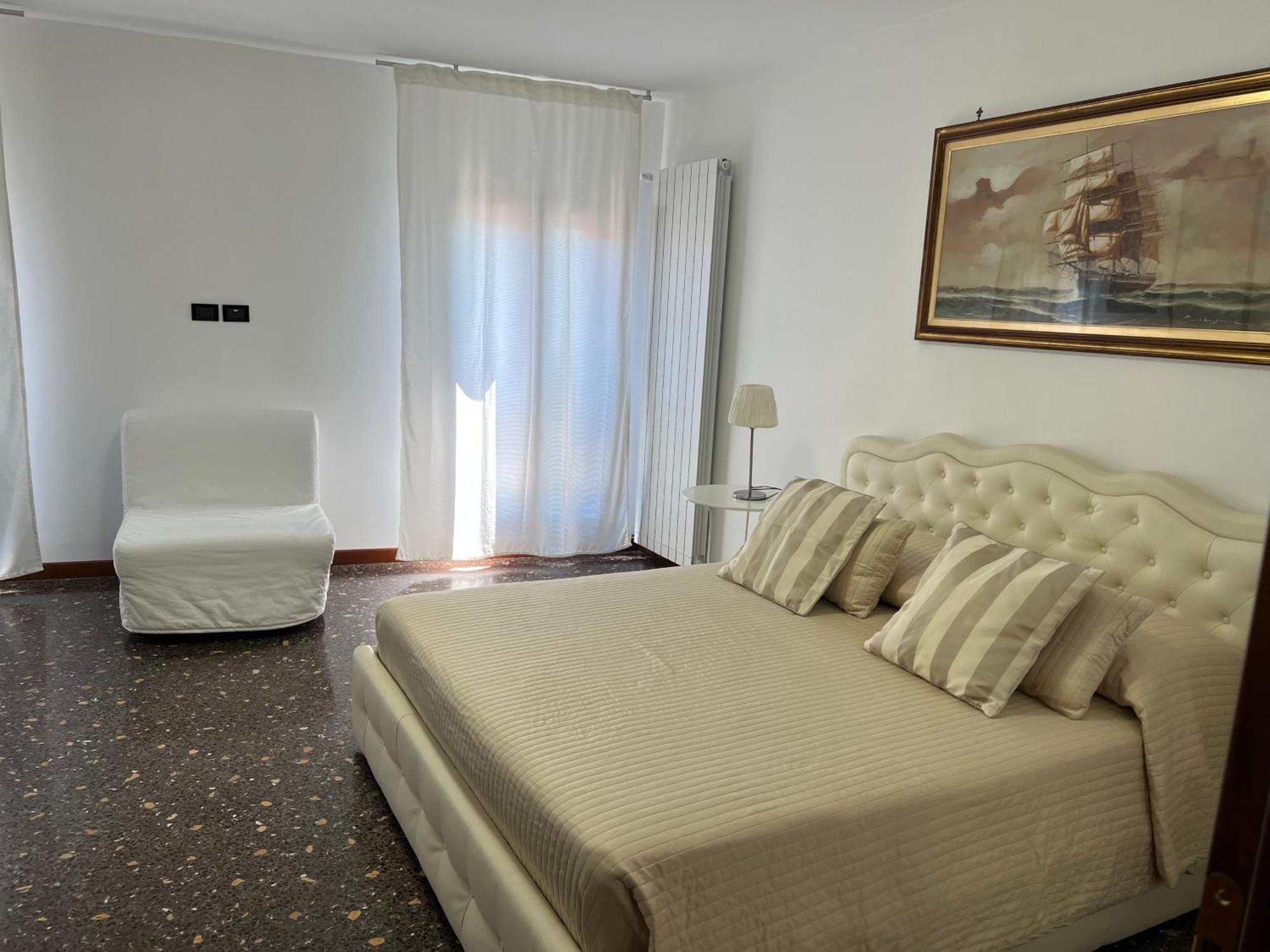 Ca' Delfina Holiday Home Venedig Exteriör bild